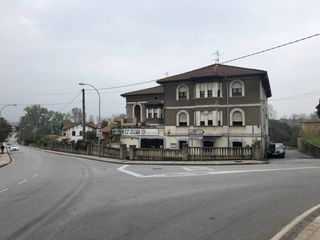 Edificio en Noreña. Edificio con local comercial y viviendas en venta  noreña  siero