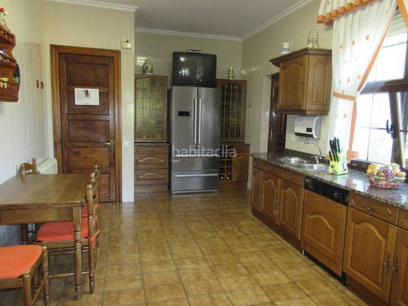Foto 80d2d611-c3d2-4ff1-8380-11ace35e5b31. Edifici a Noreña