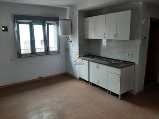 Piso  Calle portuarios. Se vende piso en gijon zona jove