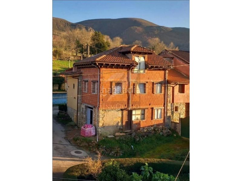 Foto 8a00ab35-bd57-43e2-ba2f-92f10aefd058. Casa a Piloña