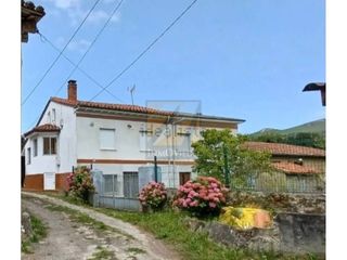 Casa  Calle pintueles. Venta de casa en pintueles, piloña