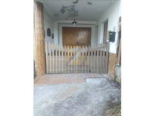 Reihenhaus  Calle aldea san vicente. Venta de casa en aldea san vicente villaviciosa