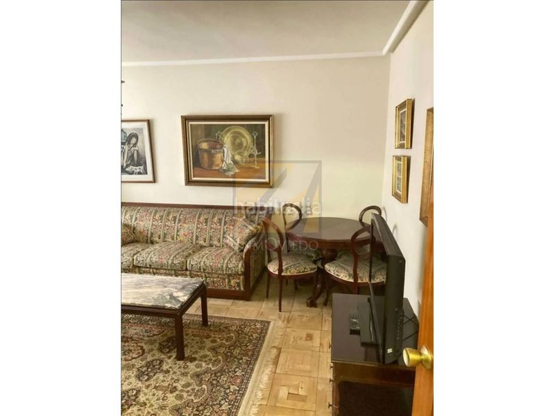 Foto 262bffd2-5904-4e31-8921-a15bb577488d. Apartament amb calefacció a Centro Gijón