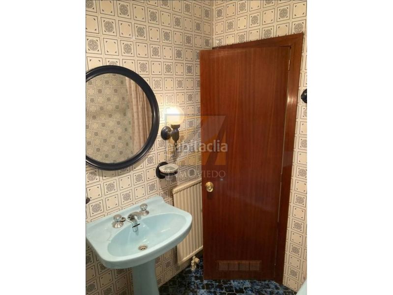 Foto 5eb14a1c-763c-495c-bc55-baef5e5890ab. Apartament amb calefacció a Centro Gijón