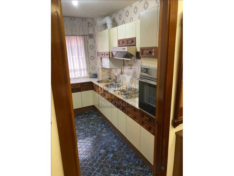 Foto b6cdc90a-eb98-4f30-9704-2ca0e94504aa. Apartament amb calefacció a Centro Gijón