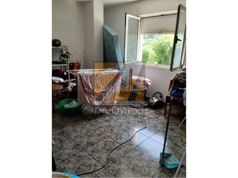 Foto 5ced4f8e-c5eb-4be7-bbe1-d1a12210d397. Casa amb calefacció aparcament a Tineo