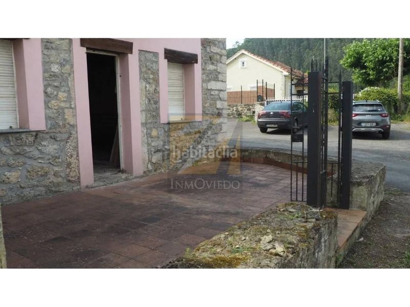 Foto a856b421-2815-4836-a56f-907bc774486e. Casa a Santo Domingo - El Campillín Oviedo