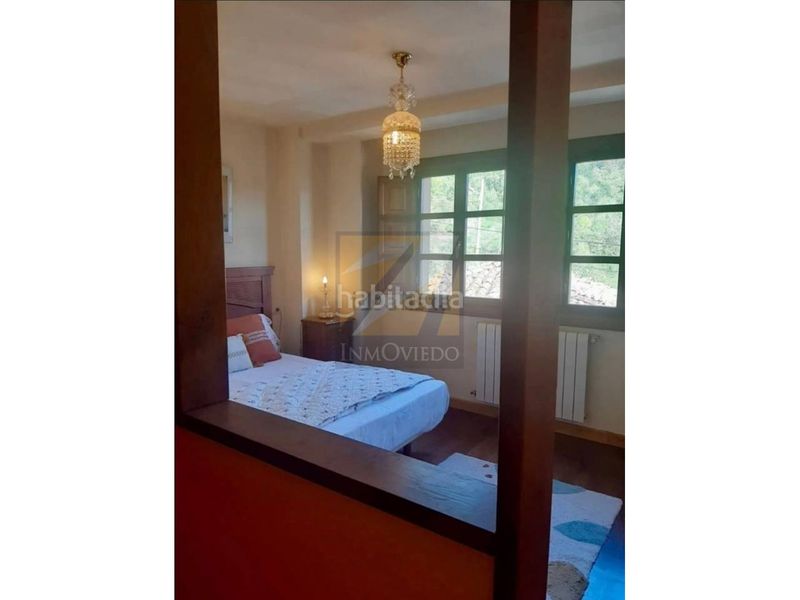 Foto 556f950e-a9d1-47ae-b950-571f5e4e83f1. Casa amb calefacció a Quirós