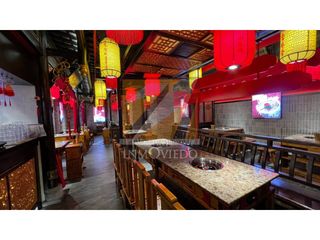 Geschäftsraum in Salesas - Foncalada - Campoamor. Se vende local de hosteleria alquilado y funcionando en pleno ce