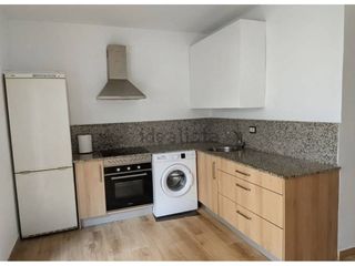 Appartement  Calle ramiro i. Se vende piso en el llano con terraza privada, gijon