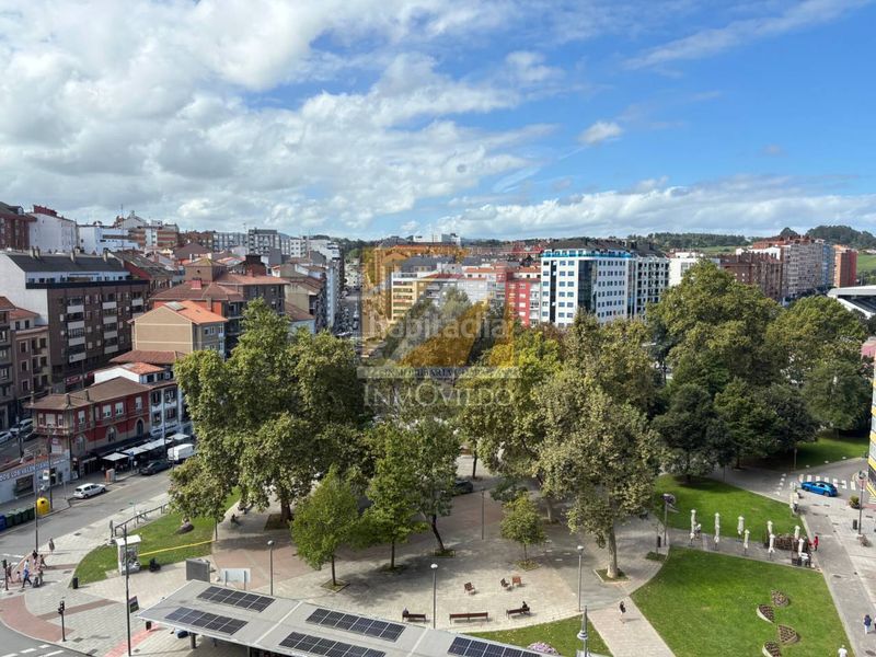 Foto fbf68650-4305-48a3-837e-15224370854a. Pis amb calefacció aparcament a Centro Avilés