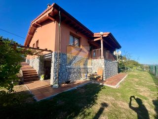 Chalet  Calle río abajo. Exclusivo chalet de una sola planta en venta en collado, siero.