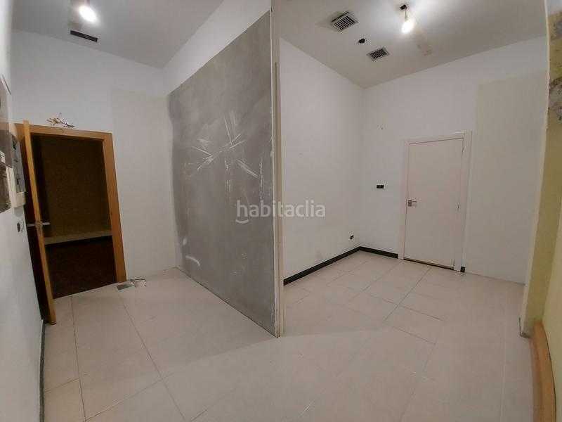 Foto 18dae3bf-9460-4825-9b99-38bd9e3baaa6. Lloguer local comercial a Gran Via Logroño