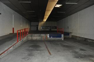 Nau industrial  Logroño - calle las cañas. Nave preparada con 3 muelles de carga en rentabilidad.