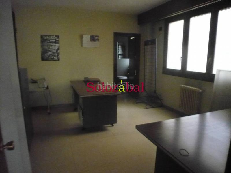 Foto 9d0a8e48-2cd4-49fe-b9ea-4fa4c438d741. Rent office space with heating in Gran Via Logroño