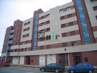 Location Local commercial  Logroño - calle sorzano. Local comercial en logroño, próximo a centro comercial parque ri