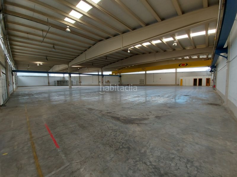 Foto 0af82652-0f69-4e6b-a686-f152631de7fc. Fabrikhalle in La Portalada - Varea Logroño