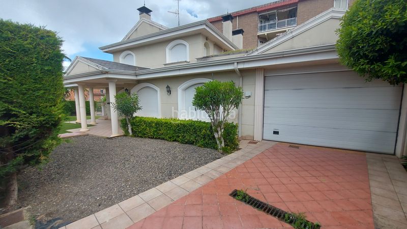 Foto 89d8f540-a755-4a6e-9846-656d83c9f847. Casa a Lardero