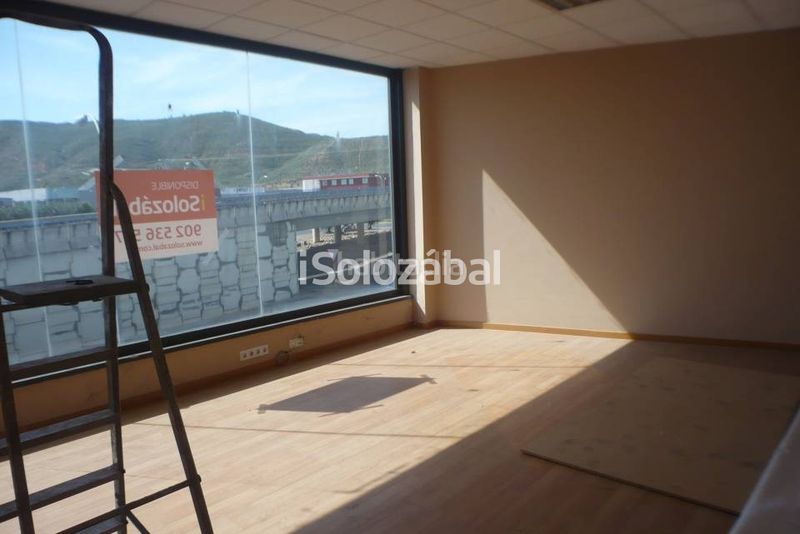 Foto ceedf1fd-ee32-4aa9-bef5-24ba7374c904. Lloguer nau industrial a Polígono Cantabria Logroño