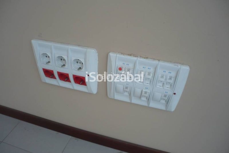 Foto f9910f28-ce06-4dca-81fe-568b0c8737f3. Lloguer nau industrial a Polígono Cantabria Logroño