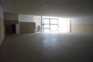 Lloguer Nau industrial  Logroño - avenida mendavía. Nave comercial con frente a carretera en el polígono industrial