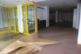 Location Local commercial  Logroño - general vara de rey. Local preparado en primera línea de avenida principal.