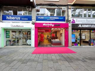 Local commercial  Logroño - avenida gran vía juan carlos i. Excelente oportunidad de inversión en rentabilidad de local en g