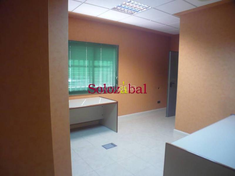 Foto 51610f97-0f0a-477f-a345-6c8ace056d65. Alquiler local comercial local preparado para oficinas y acceso con vado . en Logroño