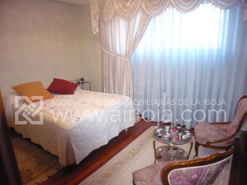 Foto 02e9c434-bc90-4738-9b2a-b8edaf5a3558. Haus mit heizung parking pool in Avenida Madrid Logroño