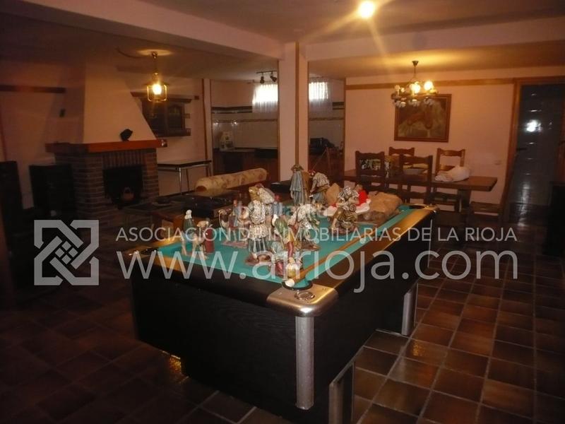 Foto c1d3ec8e-5a4d-419f-aa28-00bc7a8b307d. Haus mit heizung parking pool in Avenida Madrid Logroño