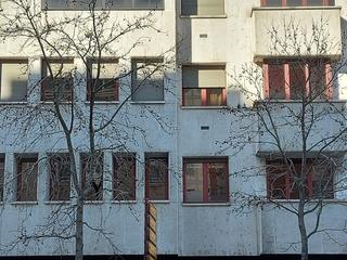 Rent Office space  Miguel villanueva. Impecable oficina con 2 despachos y una sala de reuniones en ple