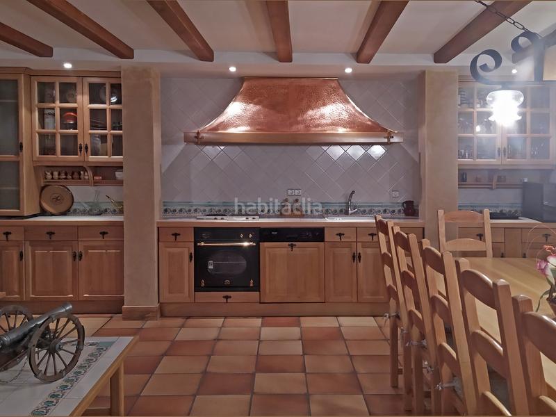 Foto 4449f319-8f95-4e40-b3f5-fd61f56457dc. Maison avec chauffage parking piscine dans Avenida Madrid Logroño