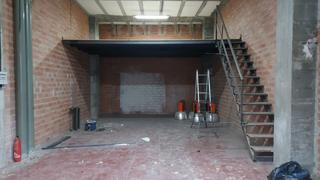 Lloguer Local Comercial  Logroño - madre de díos. Local en esquina en primera línea de calle madre de dios en logr