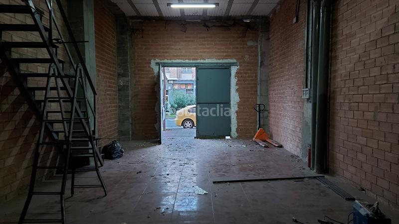 Foto b58c384a-c9fd-4f04-89d8-002b4c3ef0d7. Alquiler local comercial local en esquina en primera línea de calle madre de dios . en Logroño