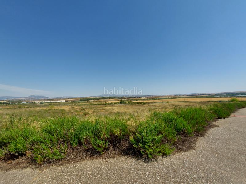 Foto a32e0b96-45c6-4492-a6b6-038520b4542e. Terrain résidentiel dans Polígono Cantabria Logroño