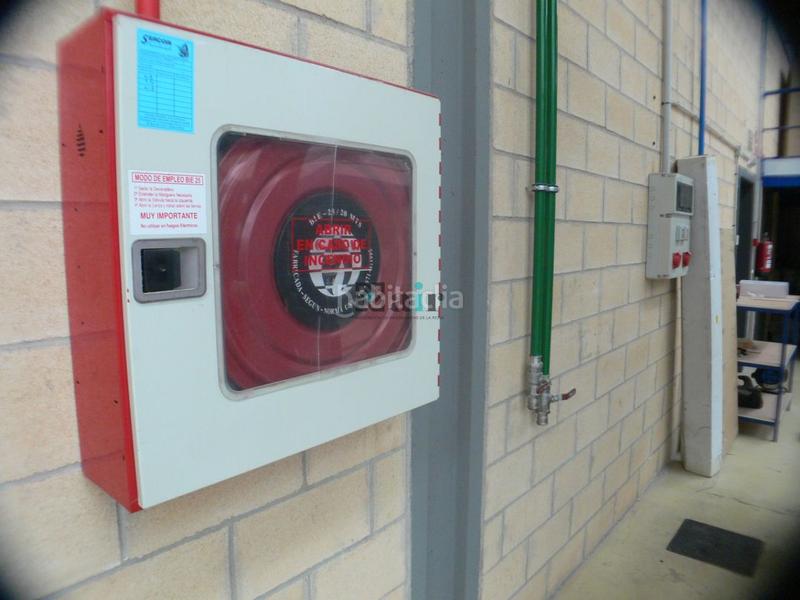 Foto 38ce1915-f189-4fc2-ad87-2d80b866c10c. Miete fabrikhalle in Oyón / Oion