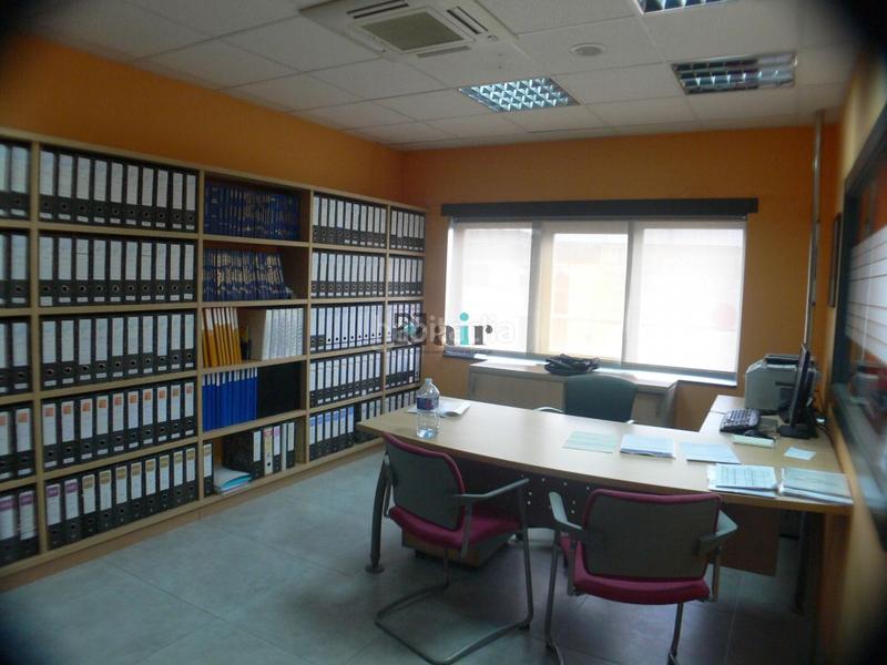 Foto 7eb5ecab-4073-43bf-8677-f956f608ff97. Miete fabrikhalle in Oyón / Oion