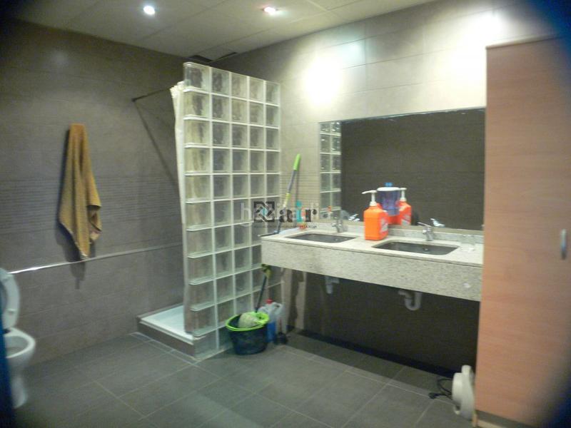 Foto 8e5c51b7-658f-4ee4-9b11-c098df53060e. Miete fabrikhalle in Oyón / Oion