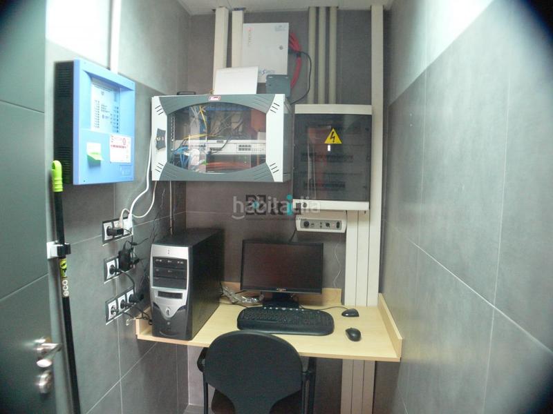 Foto 8eec15c3-a75a-4938-b1a7-23ad0b2693b0. Miete fabrikhalle in Oyón / Oion