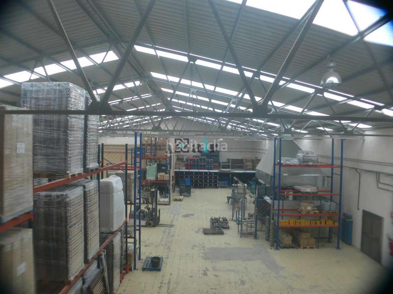 Foto dcb43d8b-1862-4850-83ea-390ab653ca29. Miete fabrikhalle in Oyón / Oion