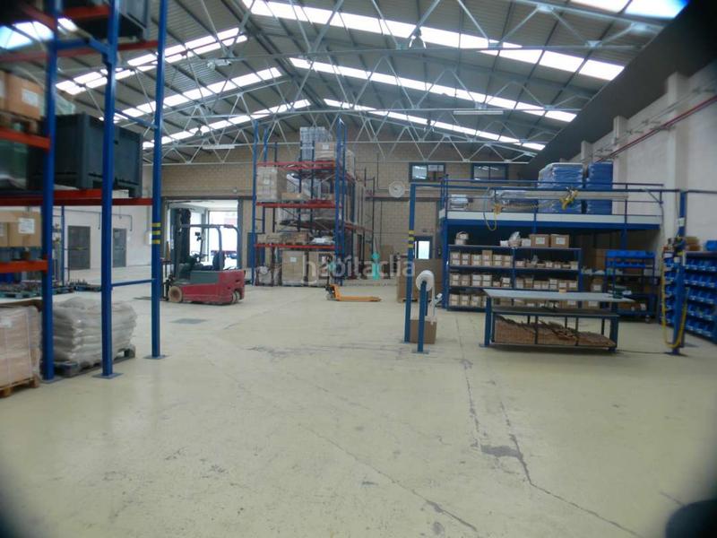 Foto dcfed1c0-902c-4931-a89f-8bf96783ed2a. Miete fabrikhalle in Oyón / Oion