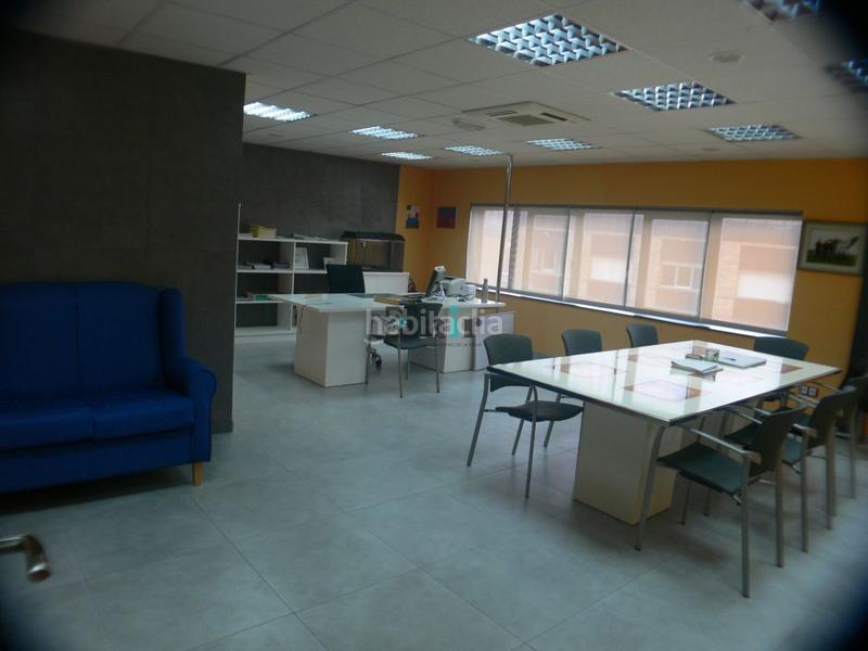 Foto e6453053-e1b9-4053-a6b3-85497c73dfe5. Miete fabrikhalle in Oyón / Oion