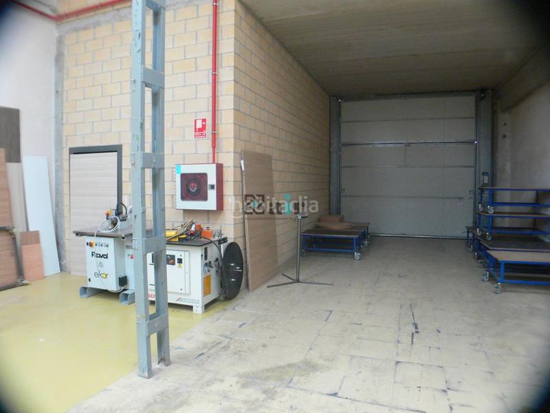 Foto fd13490c-3f68-4a77-93f7-feb77bcb0c93. Miete fabrikhalle in Oyón / Oion