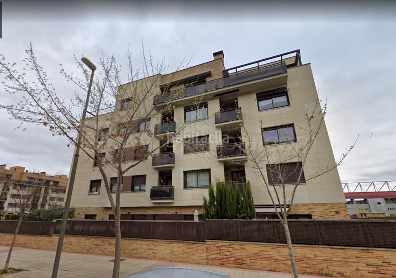 Foto e847471c-7876-464f-aaf9-e05969aa7624. Parking coche garaje en venta en calle panzares en guindalera . en Logroño