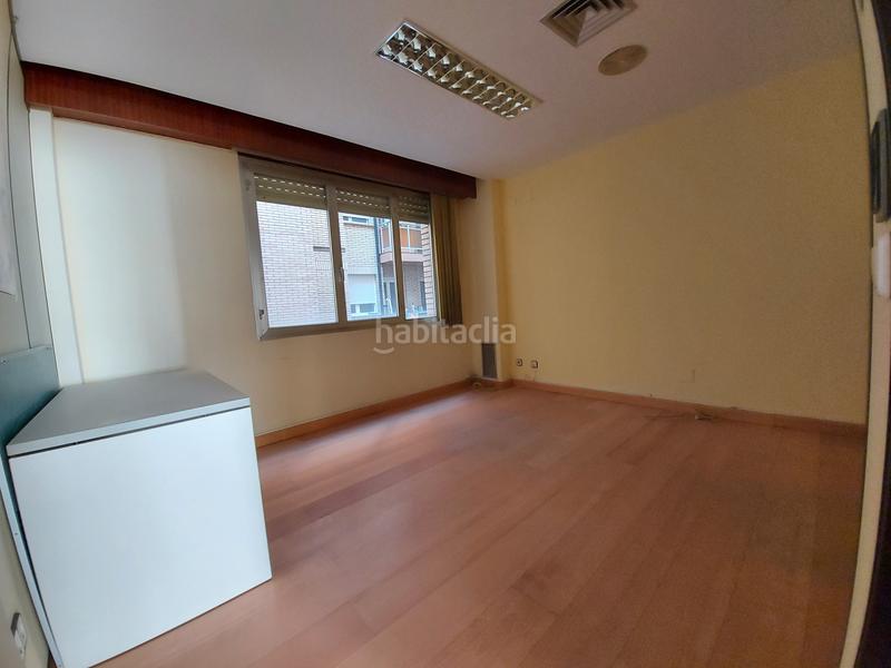 Foto 8d134f2f-7c6f-4f1f-aa87-55e938840168. Bureau avec chauffage dans Gran Via Logroño