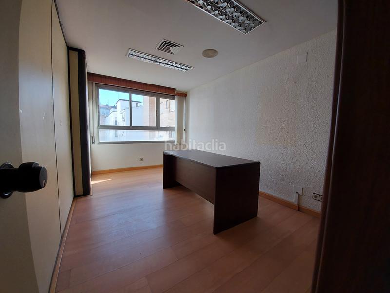 Foto d0cbaa64-963b-46c3-ad91-a5656ef2bf3a. Bureau avec chauffage dans Gran Via Logroño