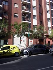 Local Comercial  Logroño - calle pedregales. Local de obra en venta, con salida de humos en cascajos