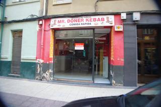 Local commercial  Logroño - somosierra. Local en rentabilidad, céntrico acondicionado como bar  restaura