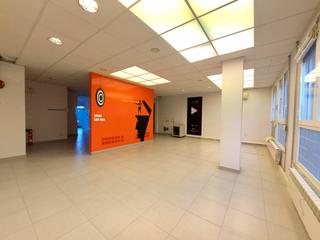 Alquiler Oficina  Logroño - ronda de los cuarteles. Oficina muy luminosa , dos orientaciones. preparada con varios d