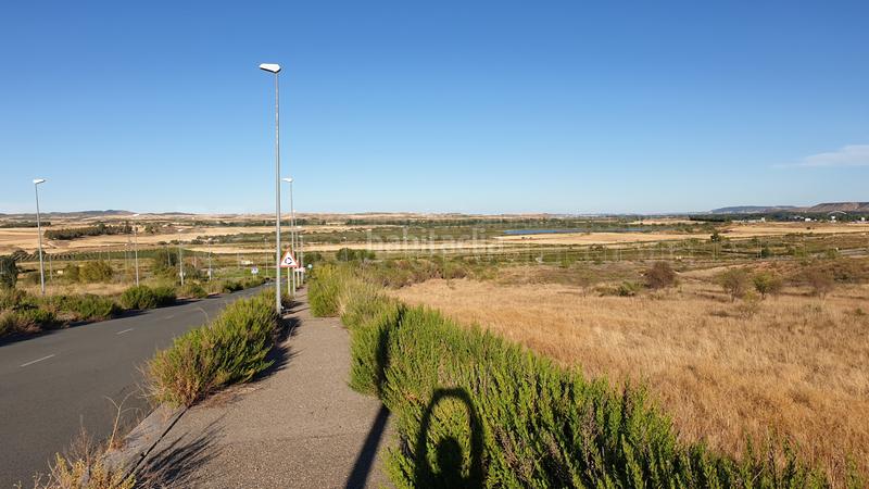 Foto d17217da-b8f1-499e-8a70-7b83bfe12d41. Terrain résidentiel dans Polígono Cantabria Logroño